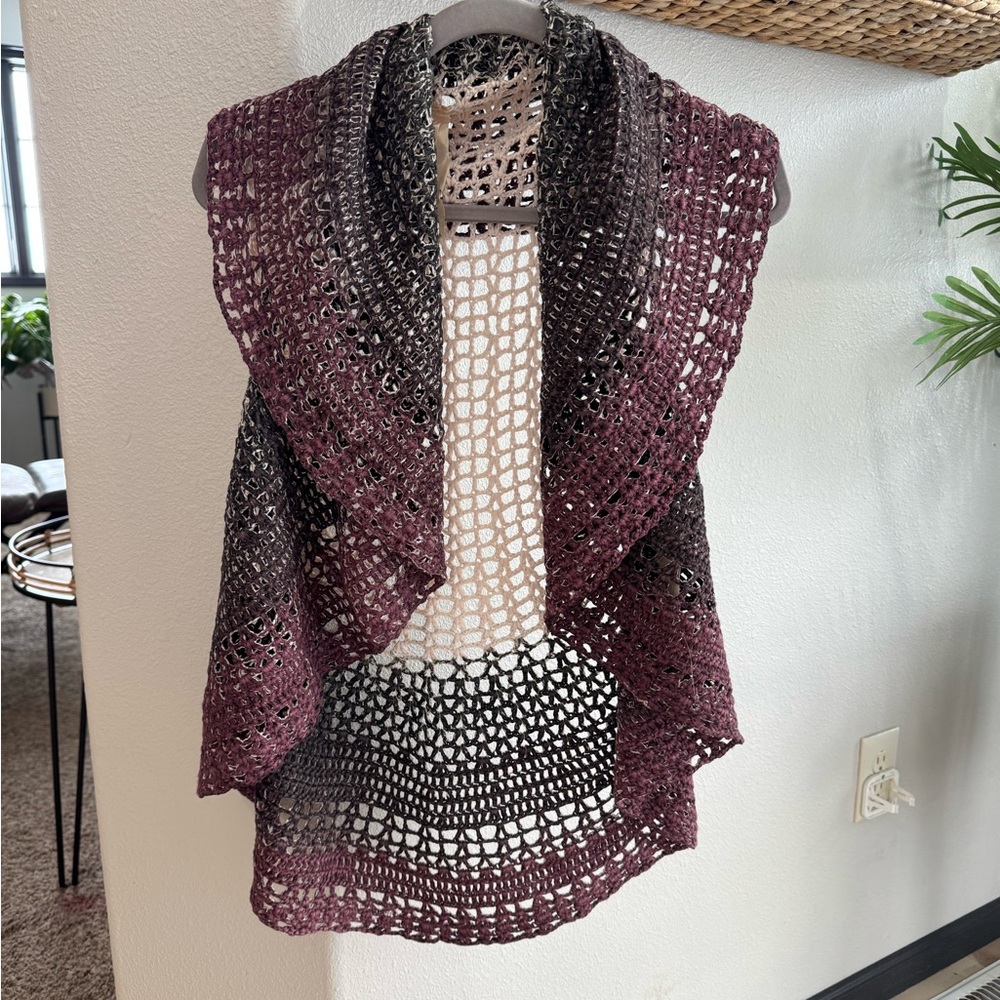 Mystree Open-Knit Shrug Burgundy, Grey and Cream. Size M.